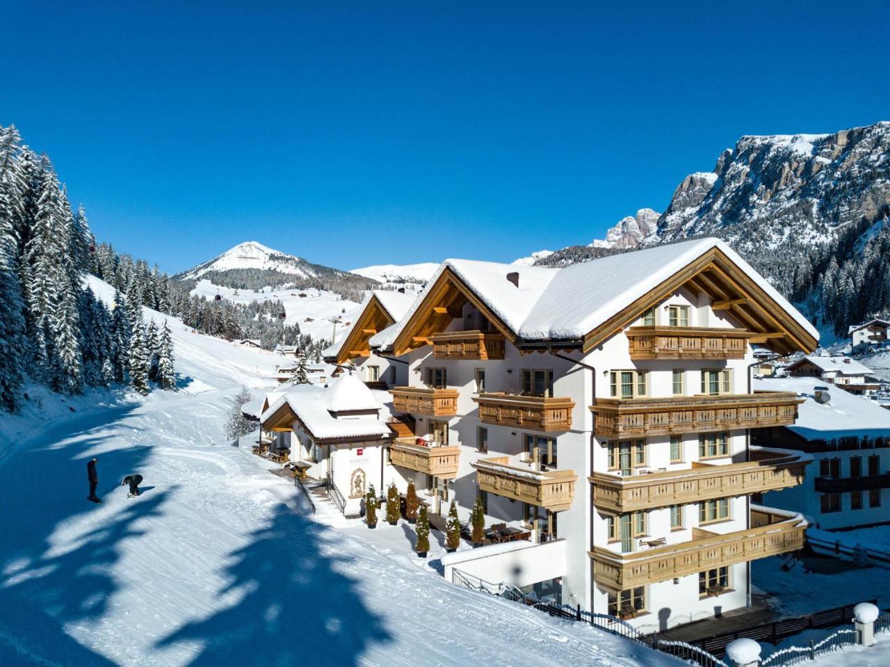 Hotel Somont Wolkenstein in Gröden Exterior foto